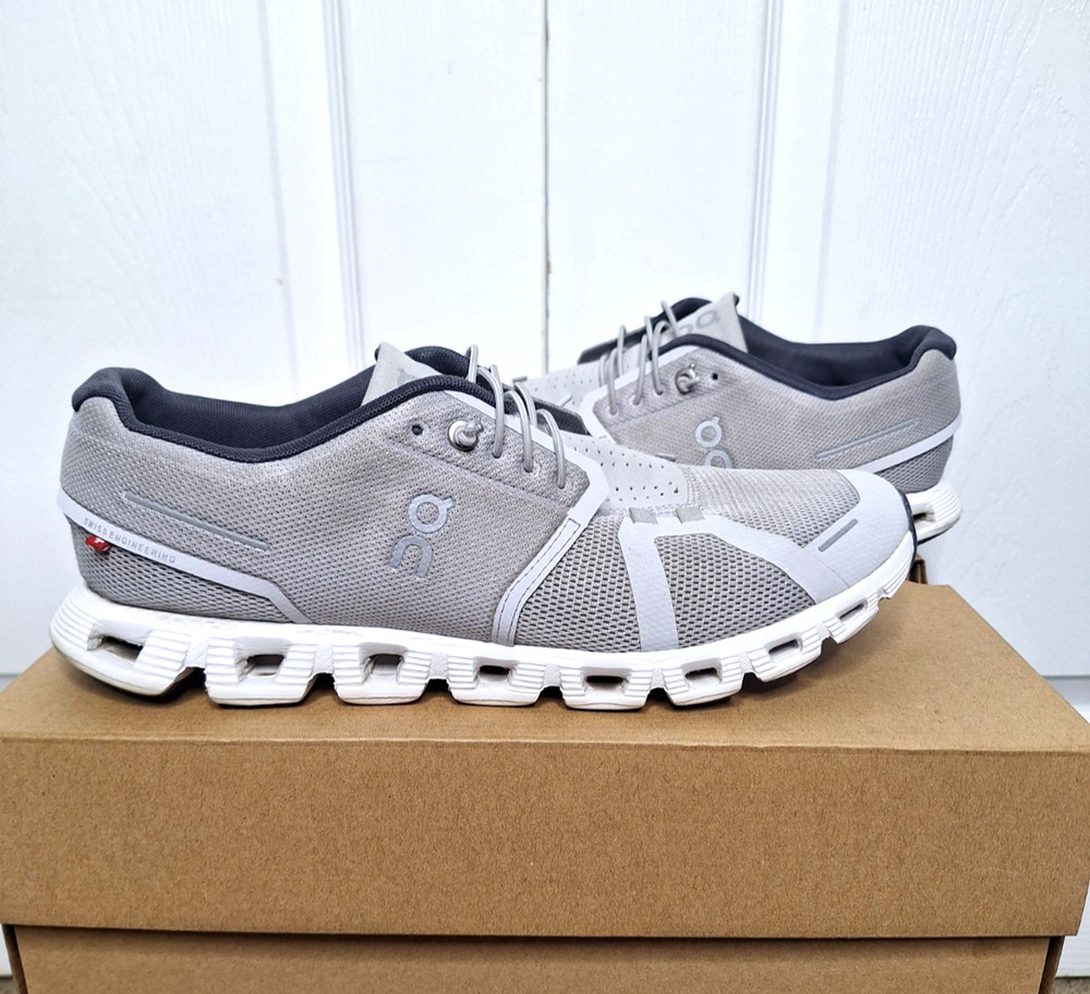 On Cloud 5 Glacier Grey White 59.98909 size 10 Men's